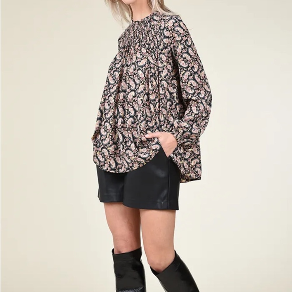 Molly Bracken smocked tunic Blouse size large